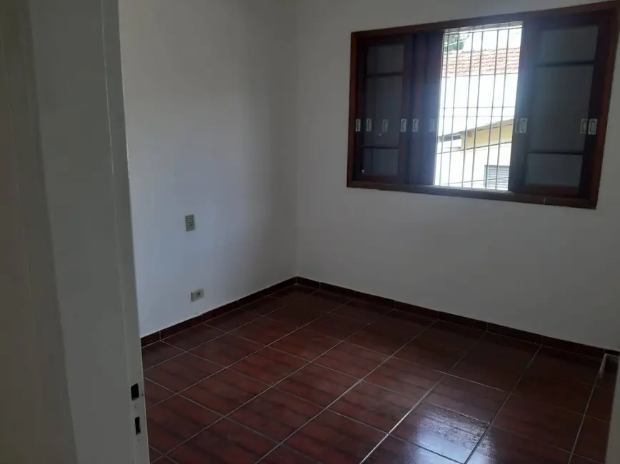 Casa com 2 quartos para alugar em Chora Menino, São Paulo - SP - imagem 5 Foto 5 de Casa com 2 quartos para alugar em Chora Menino, São Paulo - SP