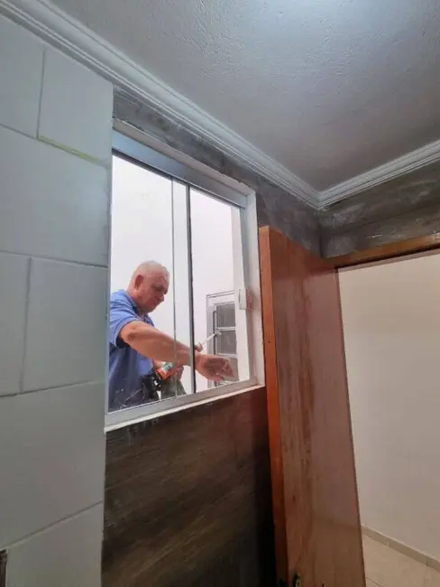 Foto 2 de Casa com 2 quartos à venda em Jardim Alpino, Franco Da Rocha - SP