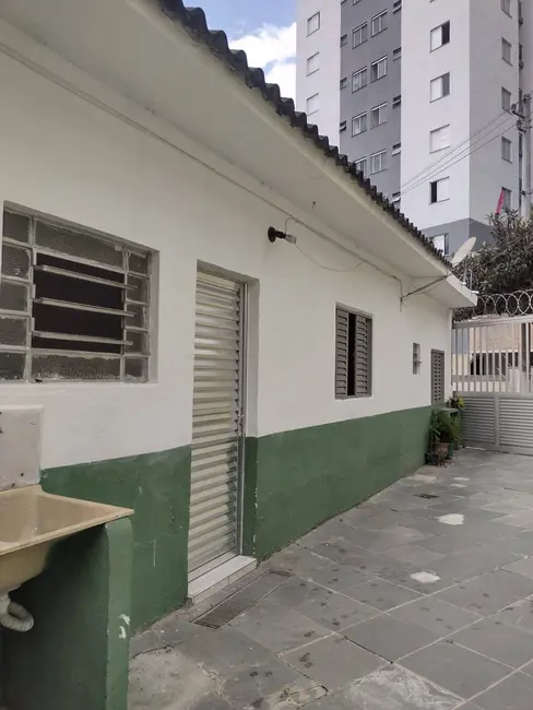 Foto 1 de Casa com 1 quarto para alugar em Vila Carbone, São Paulo - SP