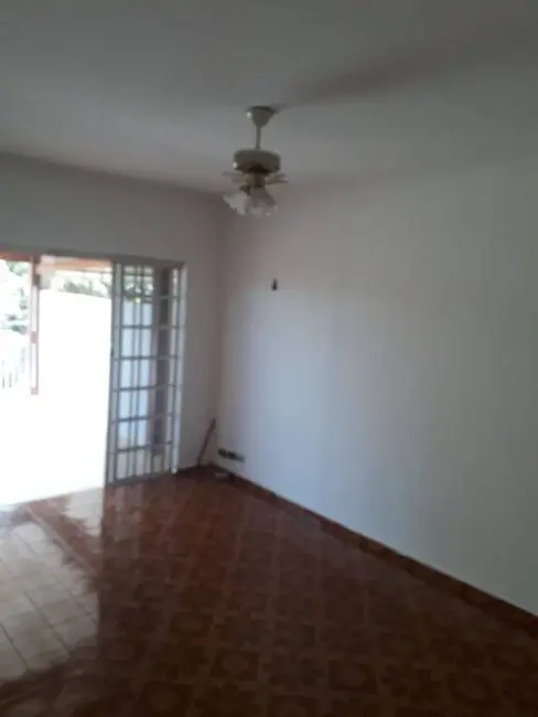 Casa com 3 quartos à venda e para alugar em Parque São Domingos, São Paulo - SP - imagem 5 Foto 5 de Casa com 3 quartos à venda e para alugar em Parque São Domingos, São Paulo - SP