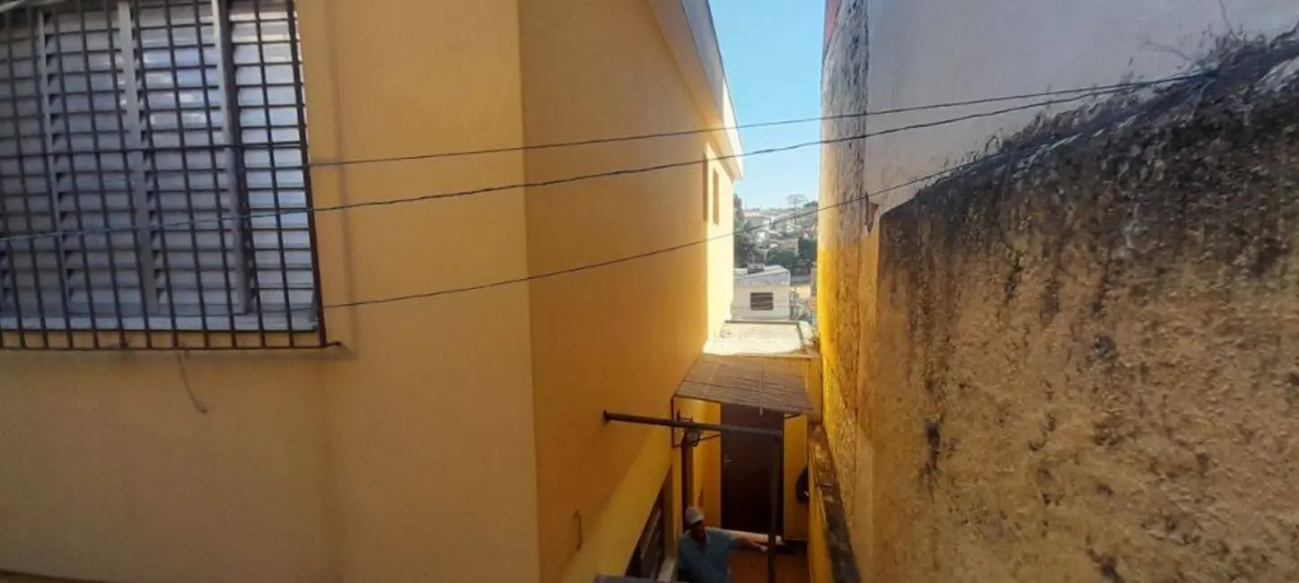 Casa com 2 quartos para alugar em Parque São Domingos, São Paulo - SP - imagem 4 Foto 4 de Casa com 2 quartos para alugar em Parque São Domingos, São Paulo - SP