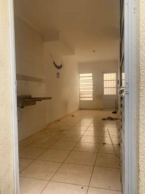 Casa com 2 quartos à venda, 52m2 em Jardim São João, Francisco Morato - SP - imagem 8 Foto 8 de Casa com 2 quartos à venda, 52m2 em Jardim São João, Francisco Morato - SP