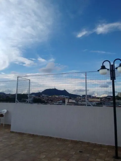 Foto 5 de Casa com 3 quartos à venda, 200m2 em Parque Maria Domitila, São Paulo - SP