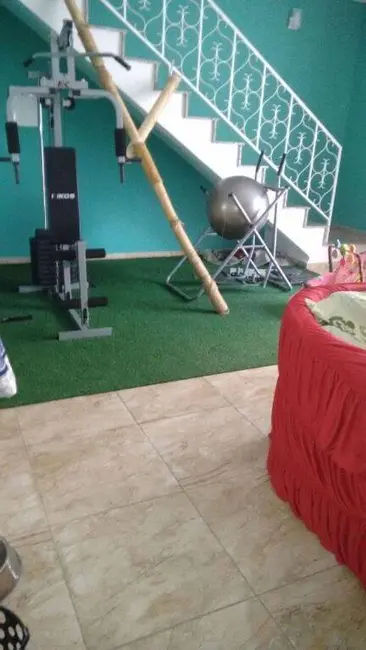 Foto 8 de Casa com 3 quartos à venda, 200m2 em Parque Maria Domitila, São Paulo - SP