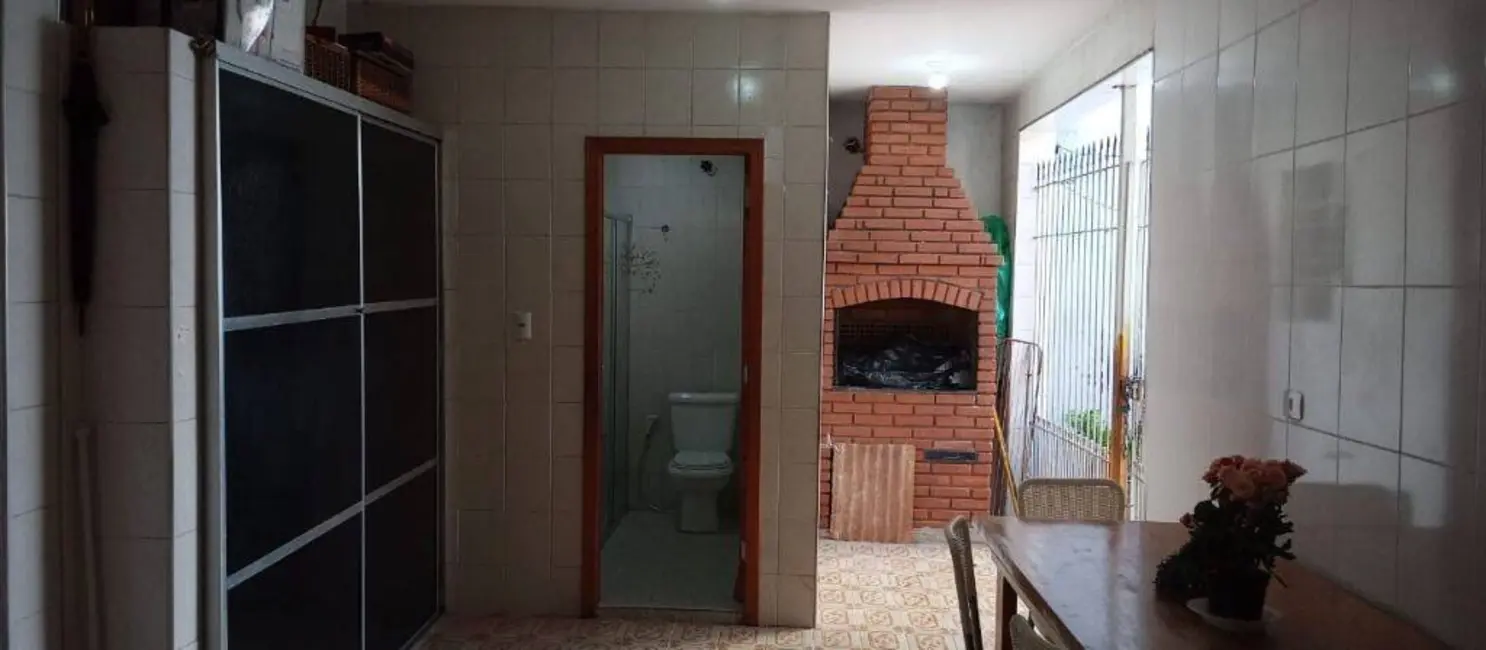 Foto 5 de Sobrado com 3 quartos à venda, 207m2 em Vila Iório, São Paulo - SP