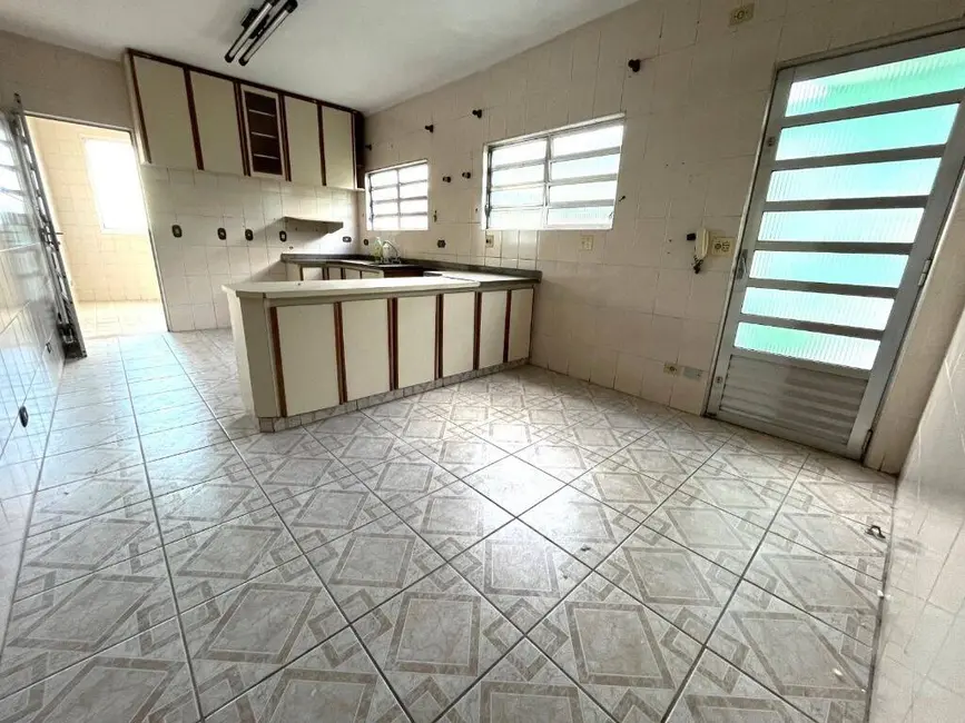 Foto 1 de Sobrado com 5 quartos à venda, 140m2 em Ayrosa, Osasco - SP