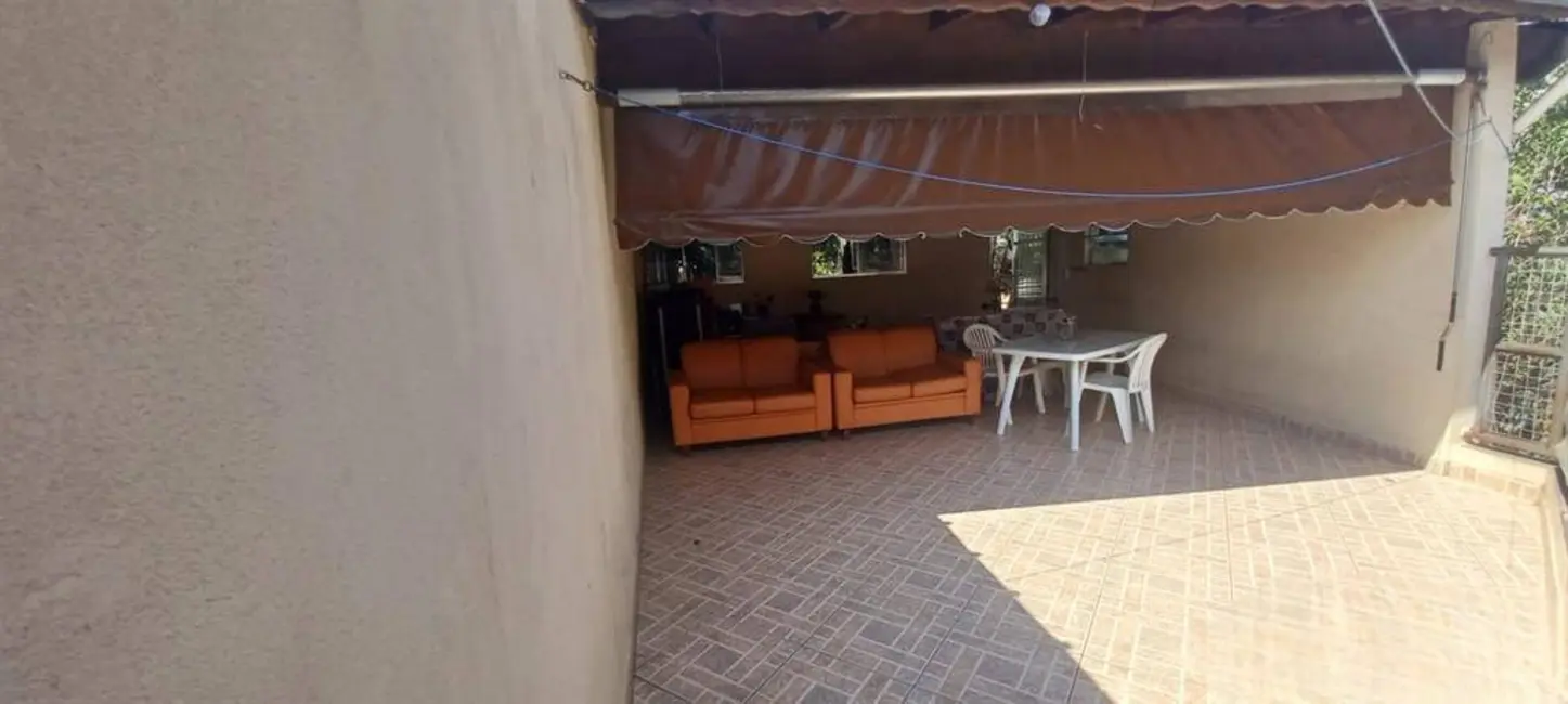 Foto 2 de Sobrado com 3 quartos à venda, 90m2 em Conjunto Habitacional Jova Rural, São Paulo - SP