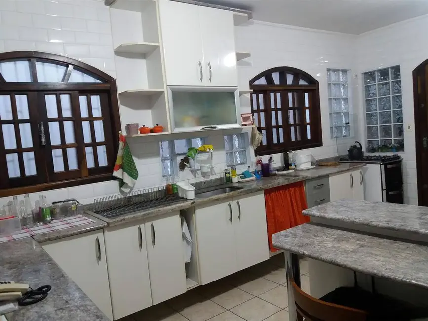 Sobrado com 4 quartos à venda, 172m2 em Tremembé, São Paulo - SP - imagem 9 Foto 9 de Sobrado com 4 quartos à venda, 172m2 em Tremembé, São Paulo - SP