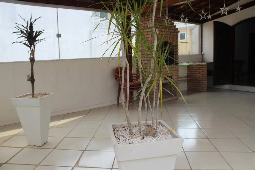 Casa com 3 quartos à venda e para alugar, 390m2 em Jardim São Paulo(Zona Norte), São Paulo - SP - imagem 8 Foto 8 de Casa com 3 quartos à venda e para alugar, 390m2 em Jardim São Paulo(Zona Norte), São Paulo - SP