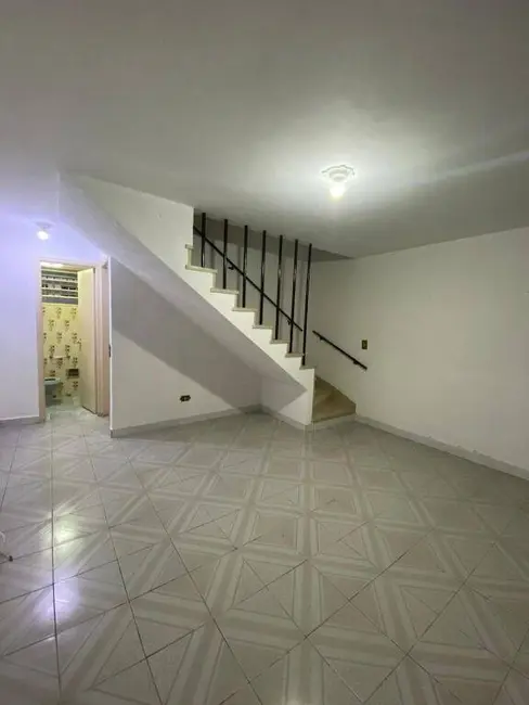 Foto 2 de Sobrado com 2 quartos à venda, 110m2 em Jardim Mangalot, São Paulo - SP