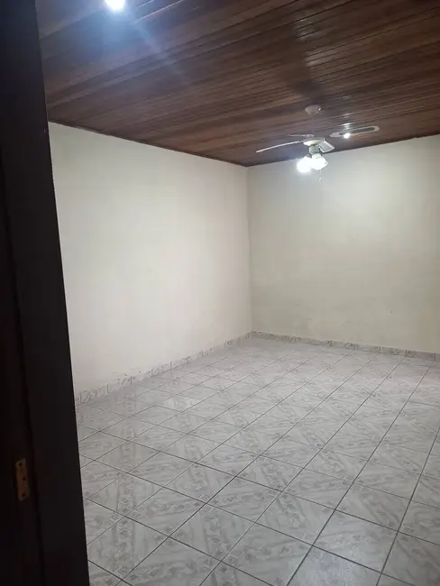 Foto 5 de Casa com 2 quartos para alugar, 250m2 em Piqueri, São Paulo - SP