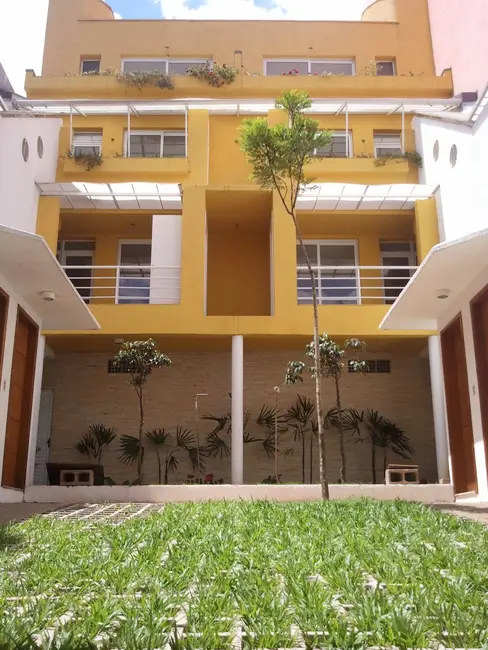 Foto 1 de Casa de Condomínio com 2 quartos à venda, 101m2 em Vila Pereira Cerca, São Paulo - SP