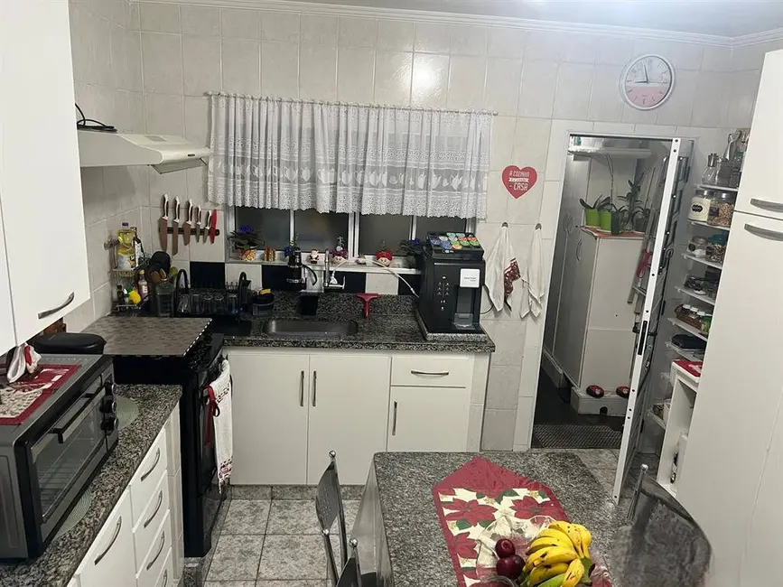 Sobrado com 3 quartos à venda, 132m2 em Vila Medeiros, São Paulo - SP - imagem 9 Foto 9 de Sobrado com 3 quartos à venda, 132m2 em Vila Medeiros, São Paulo - SP