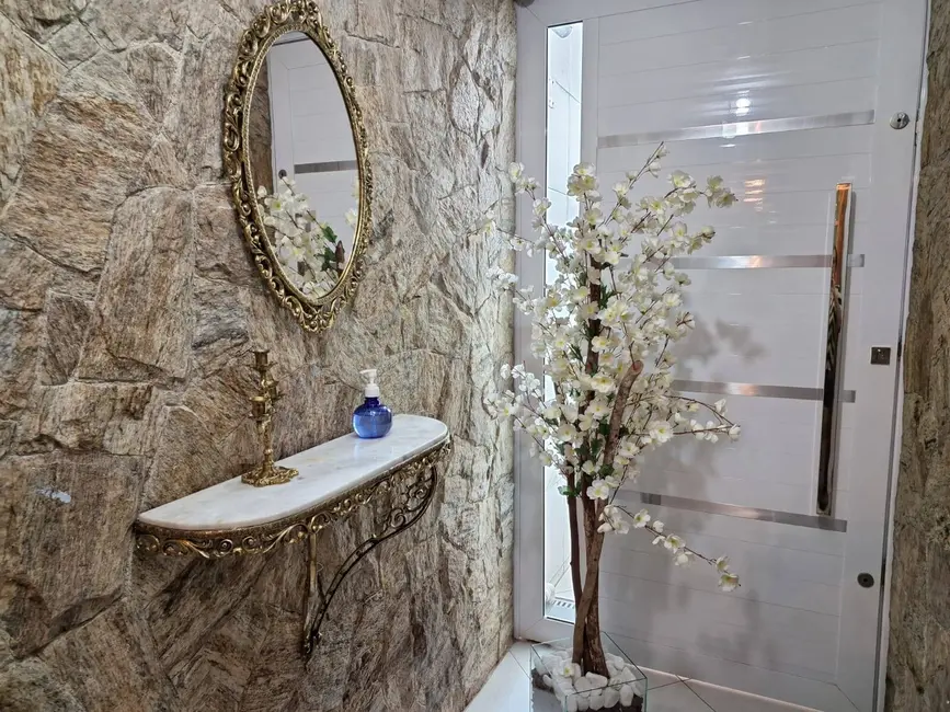 Foto 1 de Sobrado com 3 quartos à venda, 280m2 em Vila Albertina, São Paulo - SP