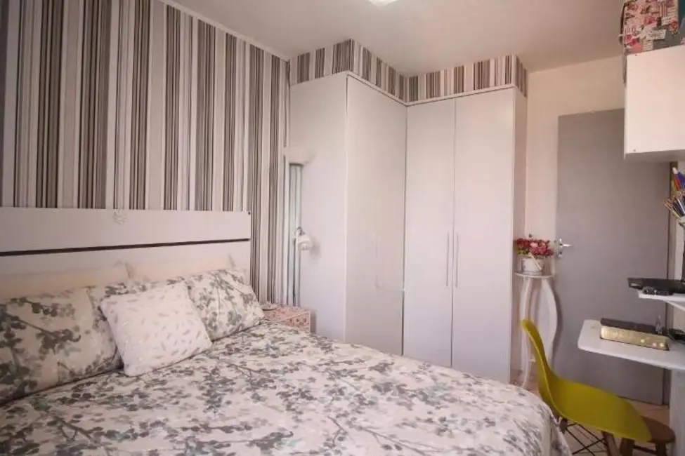 Foto 3 de Apartamento com 2 quartos à venda, 46m2 em Jardim Santo Elias, São Paulo - SP