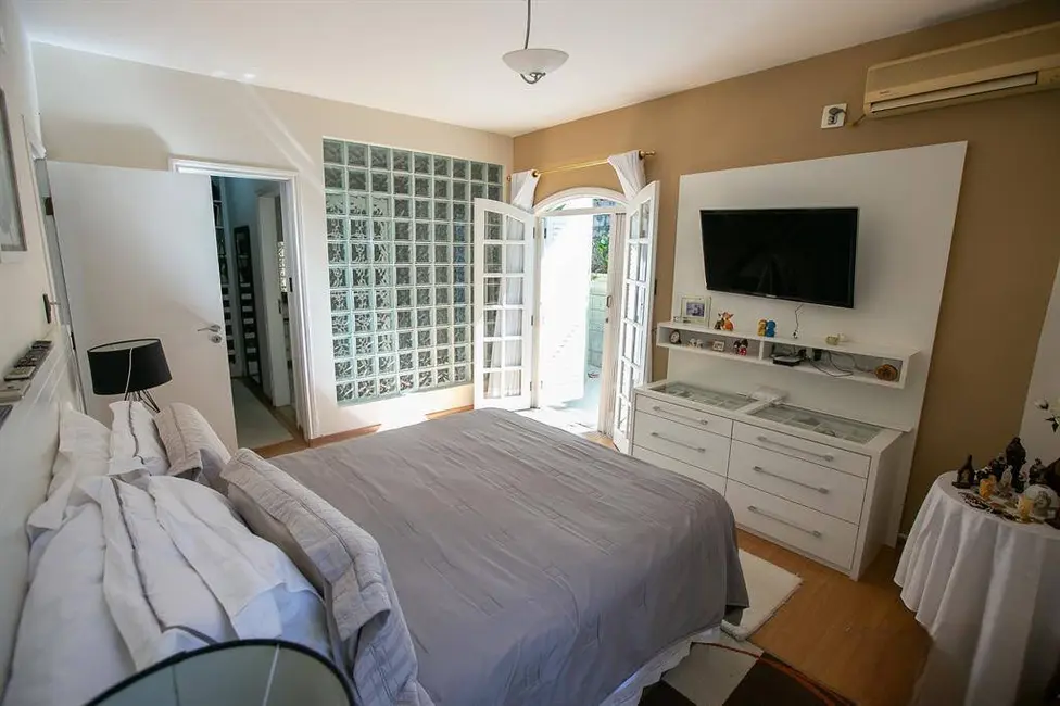 Casa com 4 quartos à venda, 350m2 em Piqueri, São Paulo - SP - imagem 9 Foto 9 de Casa com 4 quartos à venda, 350m2 em Piqueri, São Paulo - SP