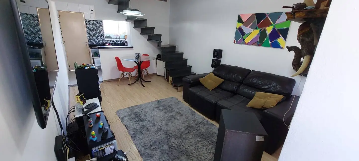Foto 2 de Casa com 2 quartos à venda, 110m2 em Jardim Jaraguá, São Paulo - SP