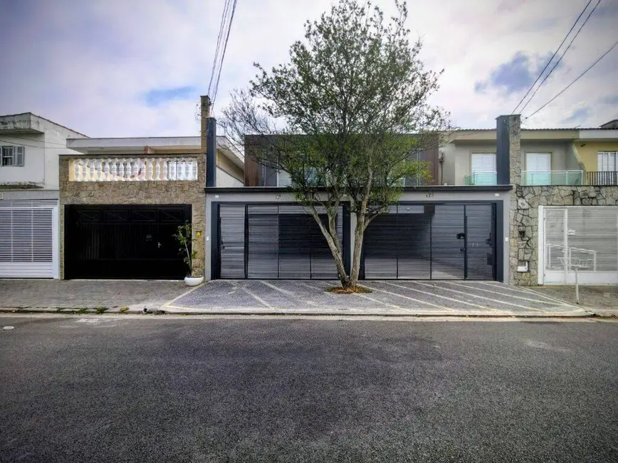 Sobrado com 3 quartos à venda, 255m2 em Parque São Domingos, São Paulo - SP - imagem 1 Foto 1 de Sobrado com 3 quartos à venda, 255m2 em Parque São Domingos, São Paulo - SP