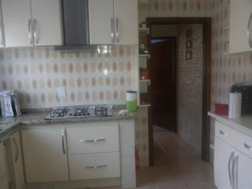 Foto 6 de Sobrado com 4 quartos à venda, 243m2 em Jardim Modelo, São Paulo - SP