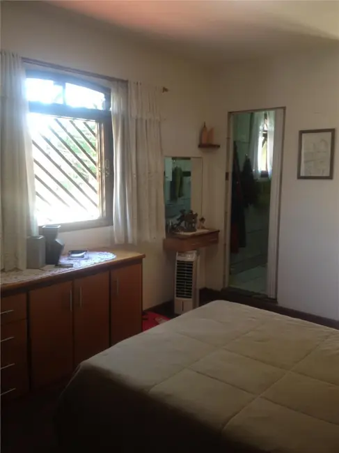 Sobrado com 3 quartos à venda, 400m2 em Vila Pereira Barreto, São Paulo - SP - imagem 8 Foto 8 de Sobrado com 3 quartos à venda, 400m2 em Vila Pereira Barreto, São Paulo - SP