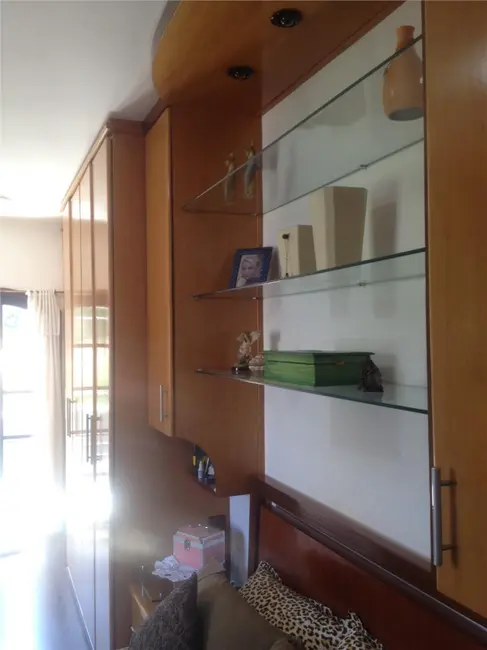 Sobrado com 3 quartos à venda, 400m2 em Vila Pereira Barreto, São Paulo - SP - imagem 9 Foto 9 de Sobrado com 3 quartos à venda, 400m2 em Vila Pereira Barreto, São Paulo - SP