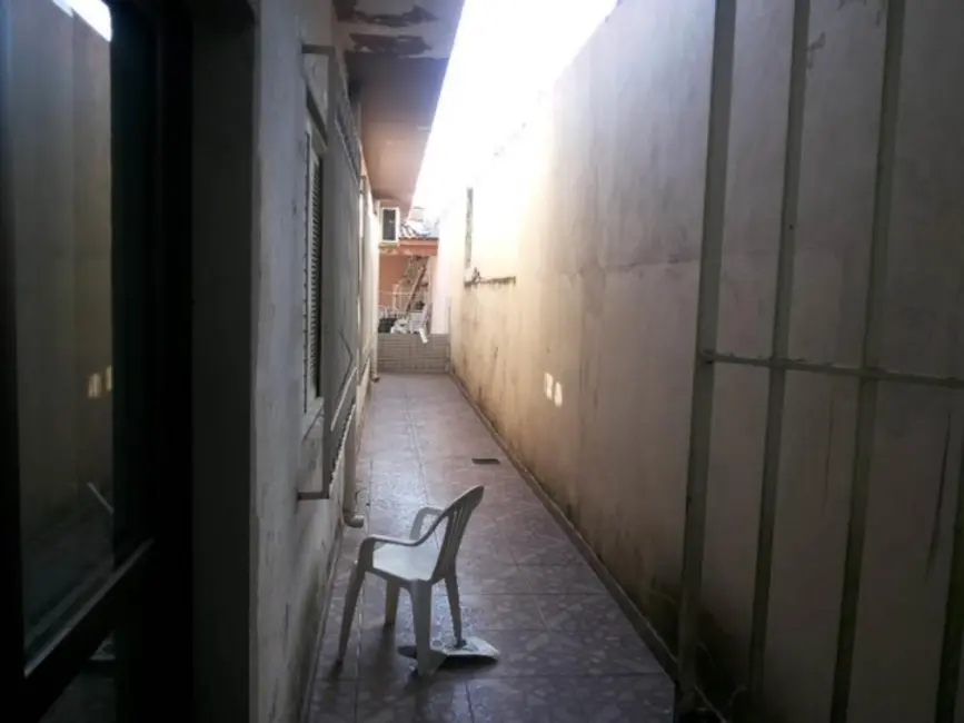 Foto 4 de Casa com 3 quartos à venda, 200m2 em Vila Marina, São Paulo - SP