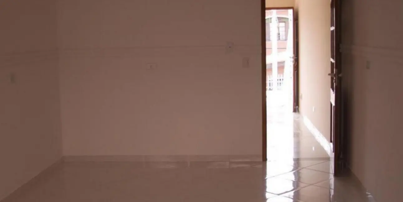 Sobrado com 3 quartos à venda, 120m2 em Jardim Regina, São Paulo - SP - imagem 5 Foto 5 de Sobrado com 3 quartos à venda, 120m2 em Jardim Regina, São Paulo - SP