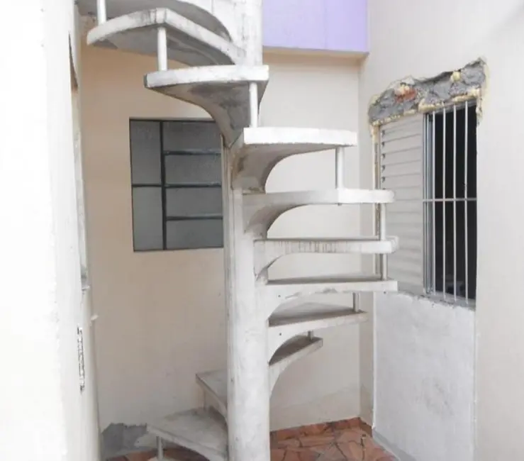 Foto 3 de Casa com 3 quartos à venda, 240m2 em Parque São Domingos, São Paulo - SP