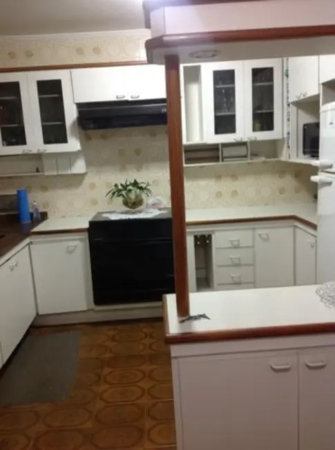 Foto 7 de Sobrado com 3 quartos à venda, 170m2 em Vila Mangalot, São Paulo - SP