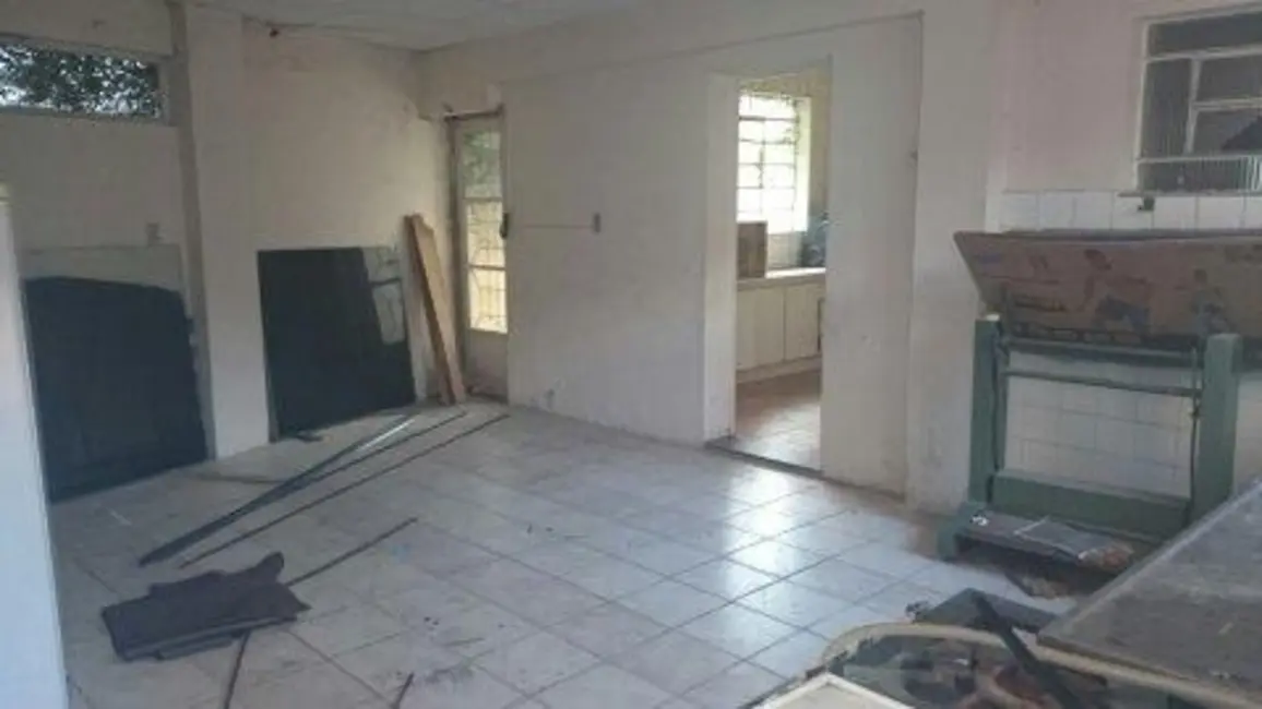Foto 1 de Casa com 3 quartos à venda e para alugar, 210m2 em Vila Fanton, São Paulo - SP