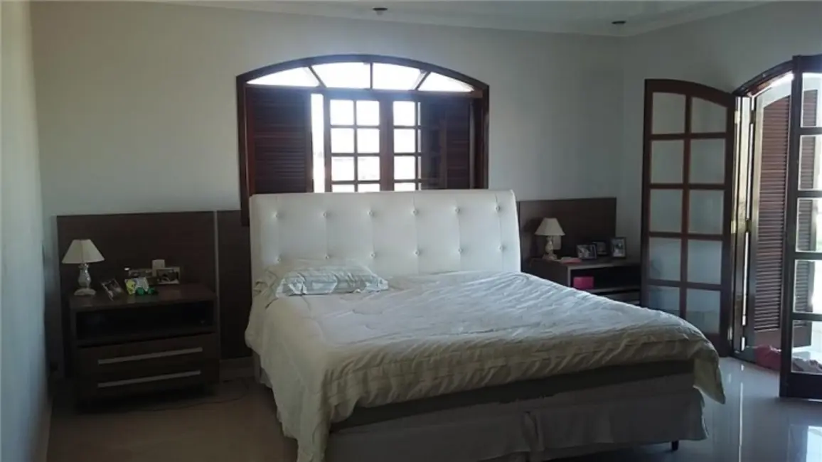 Foto 6 de Sobrado com 3 quartos à venda, 300m2 em Vila Pereira Cerca, São Paulo - SP