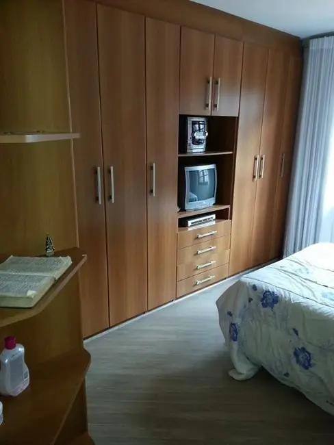 Sobrado com 3 quartos à venda, 250m2 em Vila Pereira Barreto, São Paulo - SP - imagem 9 Foto 9 de Sobrado com 3 quartos à venda, 250m2 em Vila Pereira Barreto, São Paulo - SP