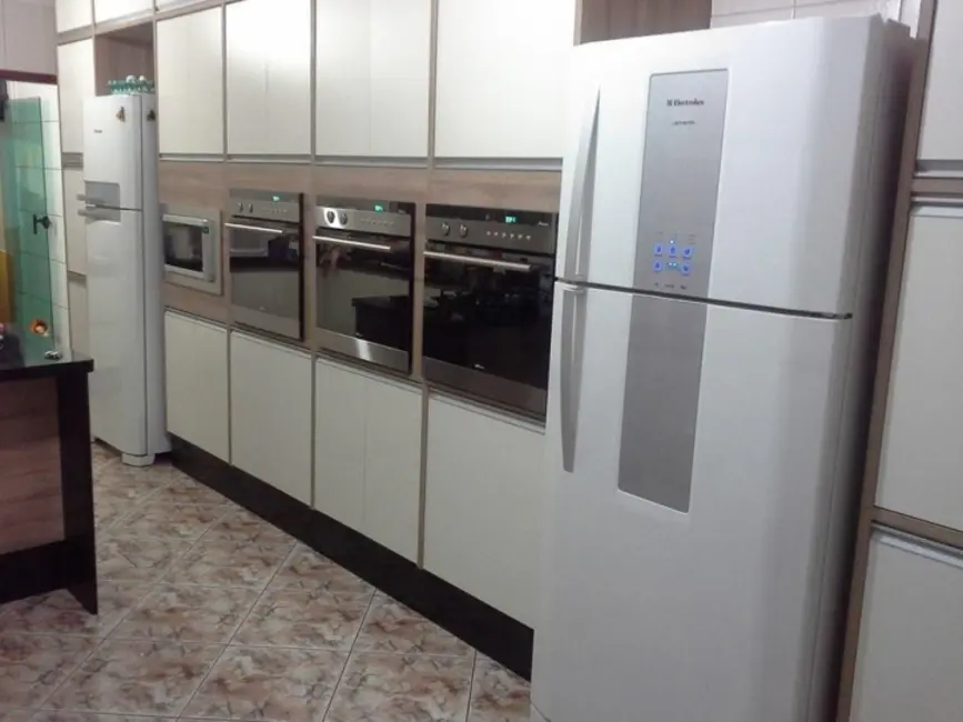 Sobrado com 3 quartos à venda, 250m2 em Vila Pereira Barreto, São Paulo - SP - imagem 6 Foto 6 de Sobrado com 3 quartos à venda, 250m2 em Vila Pereira Barreto, São Paulo - SP