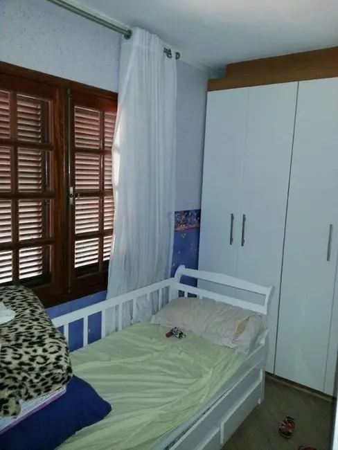 Sobrado com 3 quartos à venda, 250m2 em Vila Pereira Barreto, São Paulo - SP - imagem 5 Foto 5 de Sobrado com 3 quartos à venda, 250m2 em Vila Pereira Barreto, São Paulo - SP