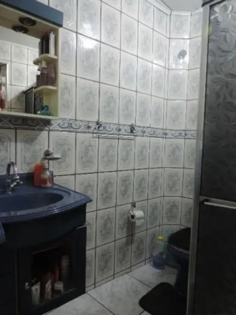 Foto 2 de Casa com 3 quartos à venda, 250m2 em Vila Zat, São Paulo - SP
