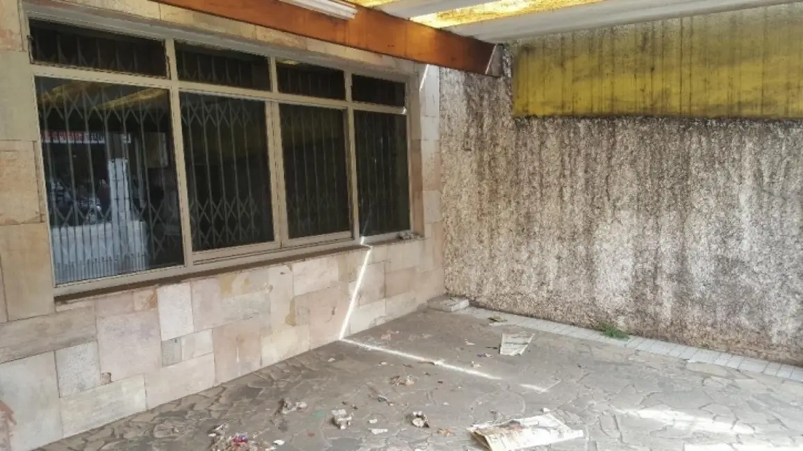 Sobrado com 3 quartos à venda, 190m2 em Vila Pereira Barreto, São Paulo - SP - imagem 1 Foto 1 de Sobrado com 3 quartos à venda, 190m2 em Vila Pereira Barreto, São Paulo - SP