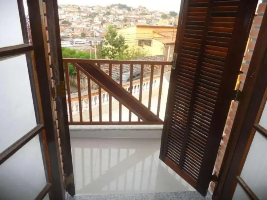 Sobrado com 3 quartos à venda, 200m2 em Vila Pereira Barreto, São Paulo - SP - imagem 6 Foto 6 de Sobrado com 3 quartos à venda, 200m2 em Vila Pereira Barreto, São Paulo - SP