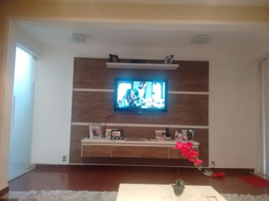 Sobrado com 3 quartos à venda, 206m2 em Freguesia do Ó, São Paulo - SP - imagem 3 Foto 3 de Sobrado com 3 quartos à venda, 206m2 em Freguesia do Ó, São Paulo - SP