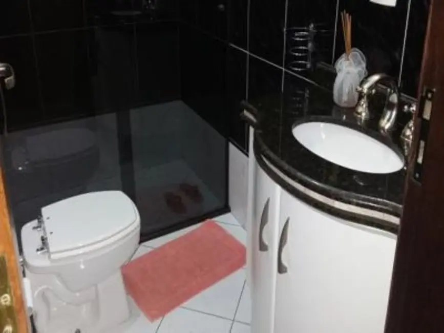 Sobrado com 4 quartos à venda, 225m2 em Vila Comercial, São Paulo - SP - imagem 5 Foto 5 de Sobrado com 4 quartos à venda, 225m2 em Vila Comercial, São Paulo - SP