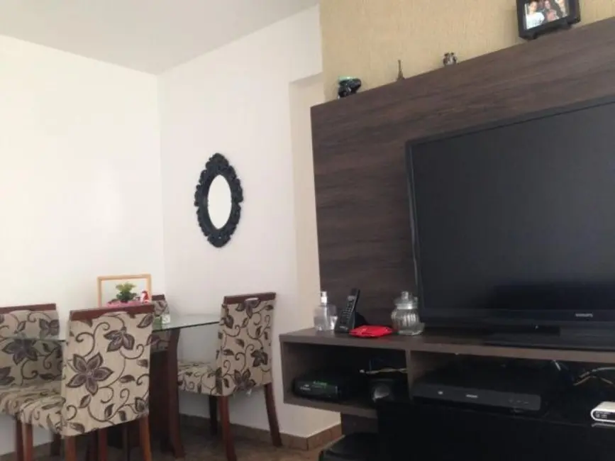 Foto 2 de Apartamento com 2 quartos à venda, 47m2 em Vila Cruz das Almas, São Paulo - SP