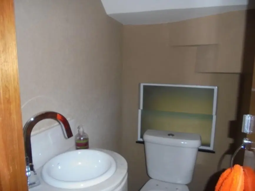 Sobrado com 4 quartos à venda, 260m2 em Parque São Domingos, São Paulo - SP - imagem 9 Foto 9 de Sobrado com 4 quartos à venda, 260m2 em Parque São Domingos, São Paulo - SP