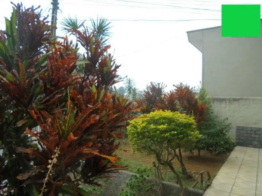 Foto 2 de Sobrado com 2 quartos à venda, 180m2 em Jardim Vivan, São Paulo - SP