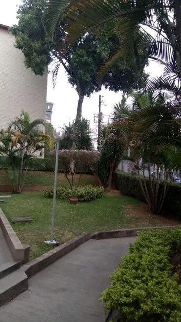 Foto 2 de Apartamento com 2 quartos à venda, 52m2 em Vila Iório, São Paulo - SP