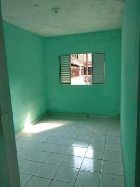 Foto 2 de Casa com 2 quartos à venda, 84m2 em Vila Cruz das Almas, São Paulo - SP