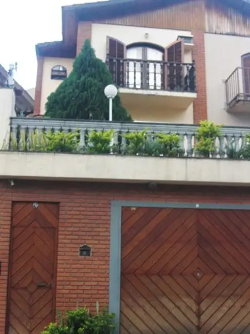 Foto 1 de Sobrado com 3 quartos à venda, 240m2 em Chora Menino, São Paulo - SP