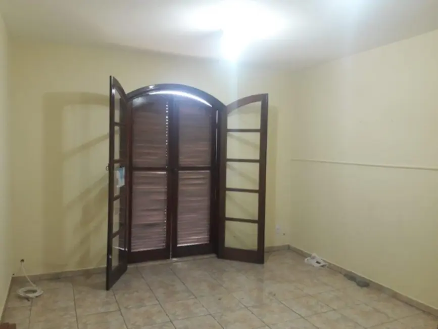 Sobrado com 4 quartos à venda, 251m2 em Vila Picinin, São Paulo - SP - imagem 6 Foto 6 de Sobrado com 4 quartos à venda, 251m2 em Vila Picinin, São Paulo - SP
