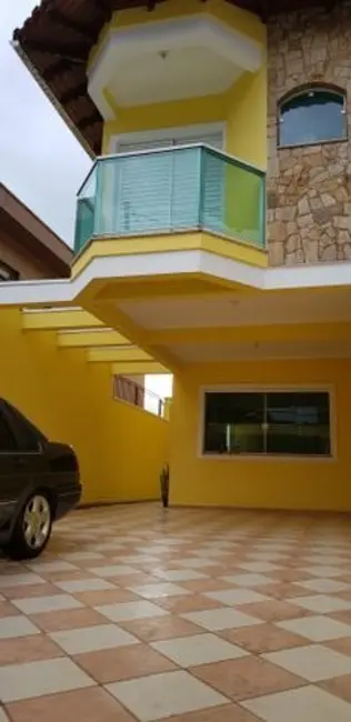 Foto 1 de Sobrado com 4 quartos à venda, 200m2 em Vila Mangalot, São Paulo - SP