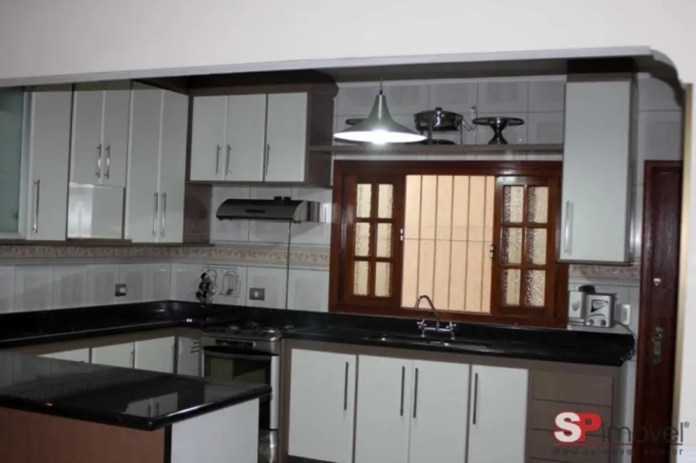 Sobrado com 3 quartos à venda, 180m2 em Parque São Domingos, São Paulo - SP - imagem 3 Foto 3 de Sobrado com 3 quartos à venda, 180m2 em Parque São Domingos, São Paulo - SP