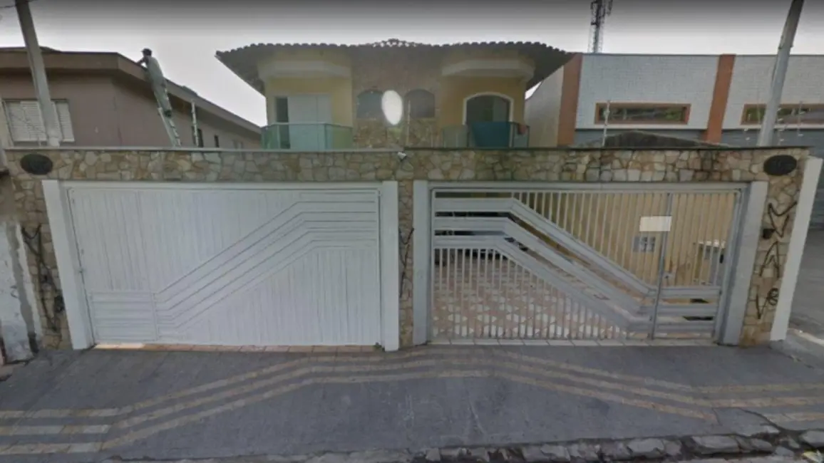 Foto 1 de Sobrado com 4 quartos para alugar, 200m2 em Vila Mangalot, São Paulo - SP