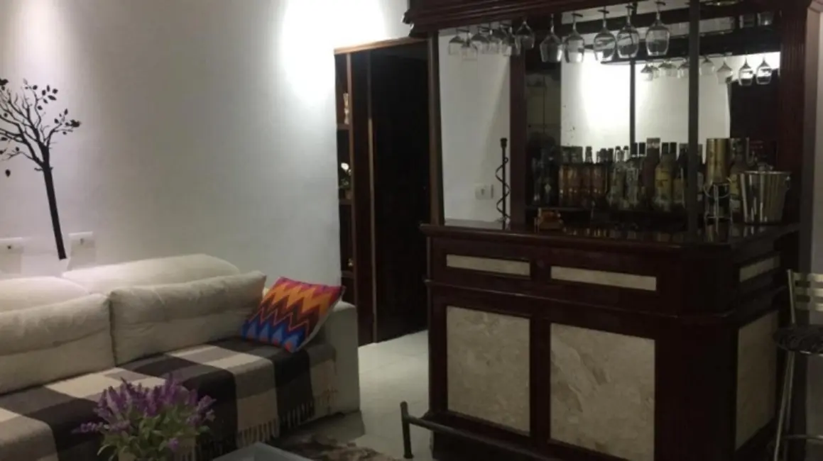 Foto 4 de Casa com 2 quartos à venda, 200m2 em Vila Pereira Cerca, São Paulo - SP